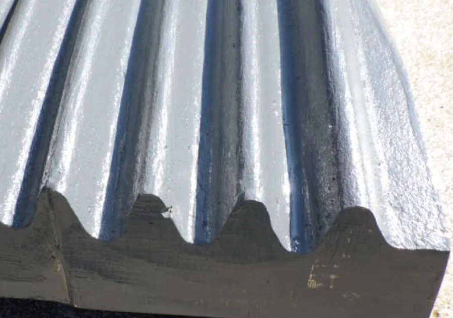 UH（ユニハード）超耐摩耗複合材